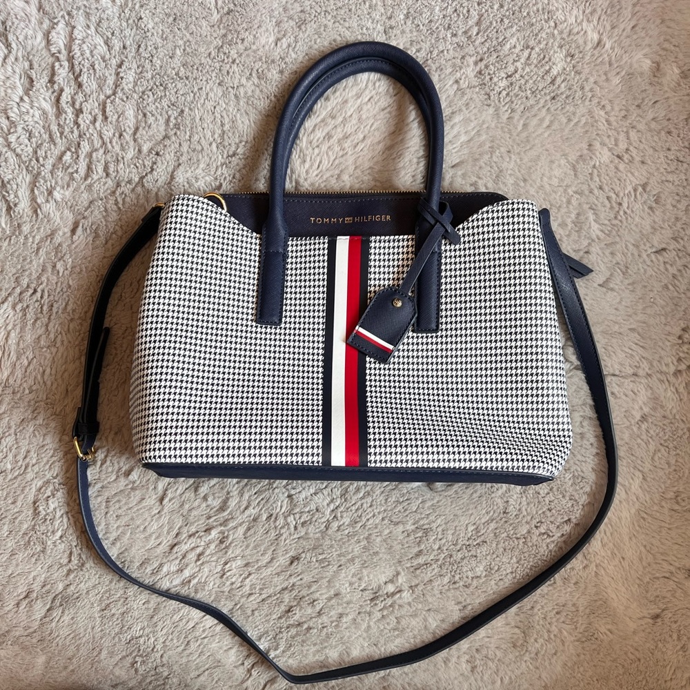 Tommy Hilfiger Blue and White Handbag with Shoulder Stap